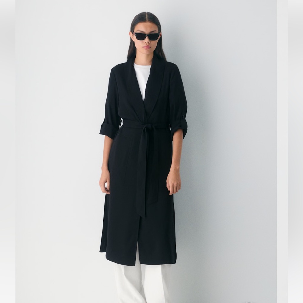 Babaton Black Tunic Top